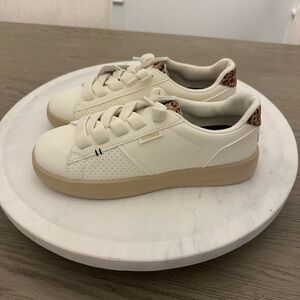 Hey Dude Karina Duo Classic Shoes. NWT